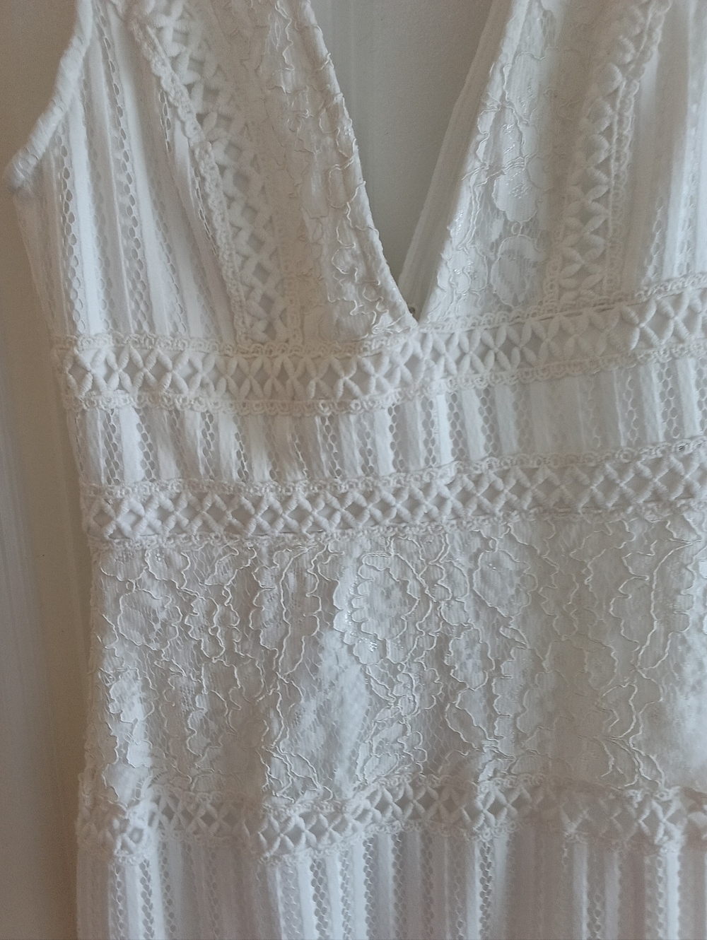 Forever 21 White Lace V-Neck Mini Dress - Picture 5 of 9